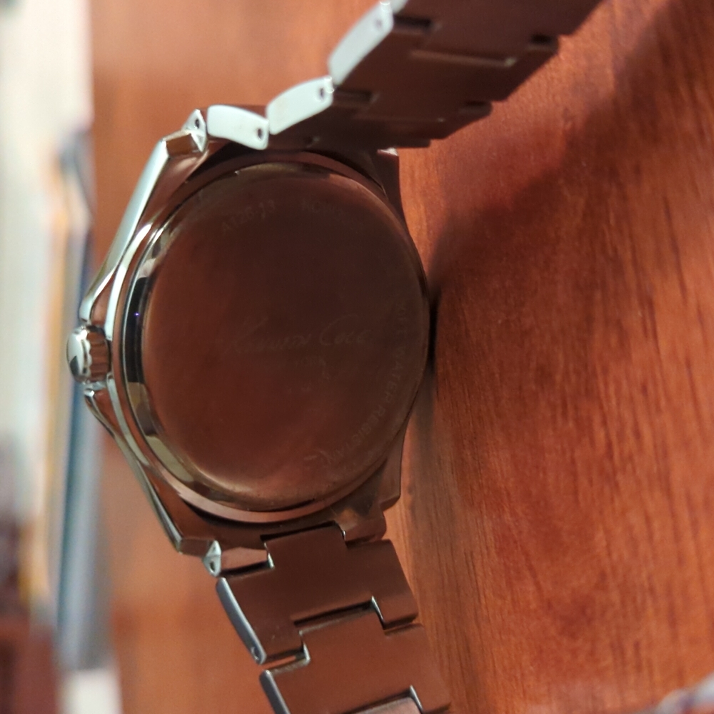 Kenneth Cole Watch - Picture 3 of 3